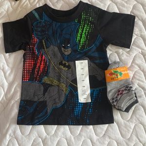 Baby Infants Batman Tee Shirt and Socks 2-3 3 Pair